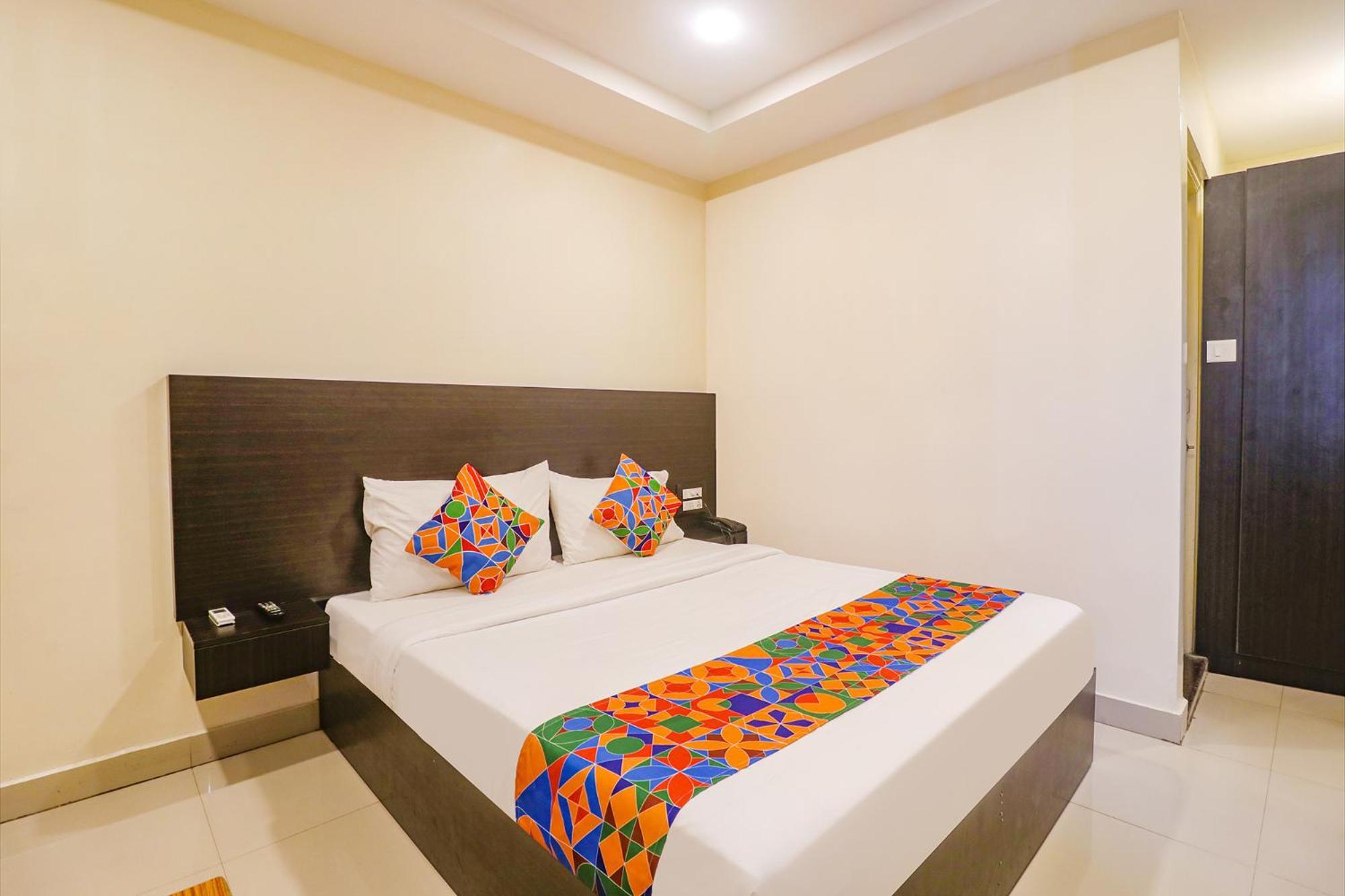 Fabhotel Champion Residency - Kr Puram Bangalore Exteriör bild